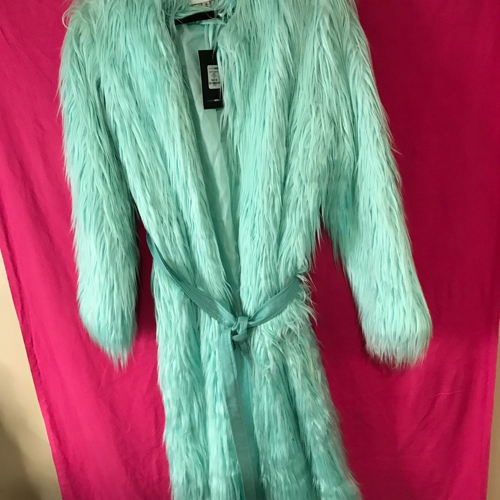 FASHION NOVA FAUX FUR LONG COAT